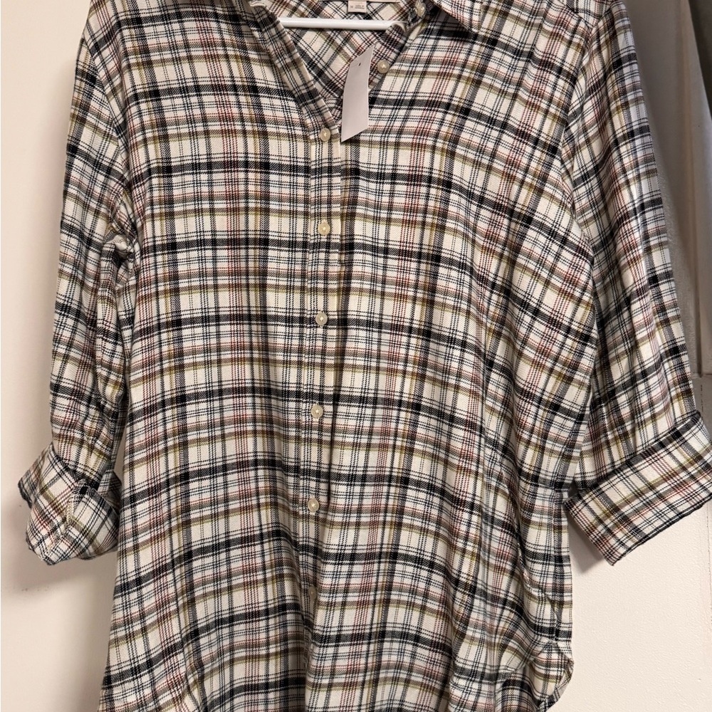 LOFT Plaid Shirt in White, Black, and Green